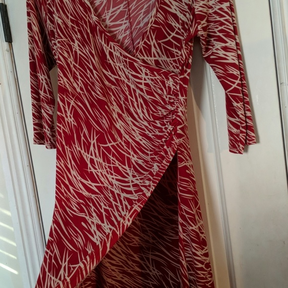 Dress - Picture 2 of 3